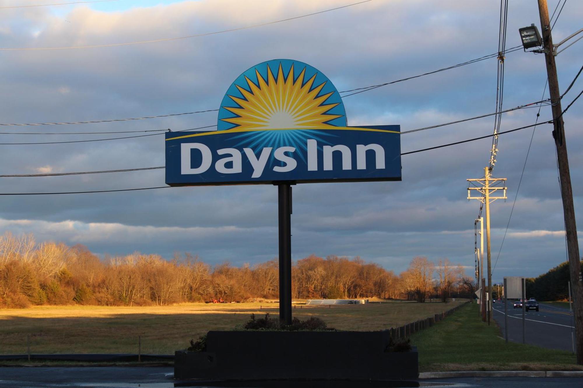 Days Inn By Wyndham Wrightstown Mcguire Afb Bordentown Kültér fotó