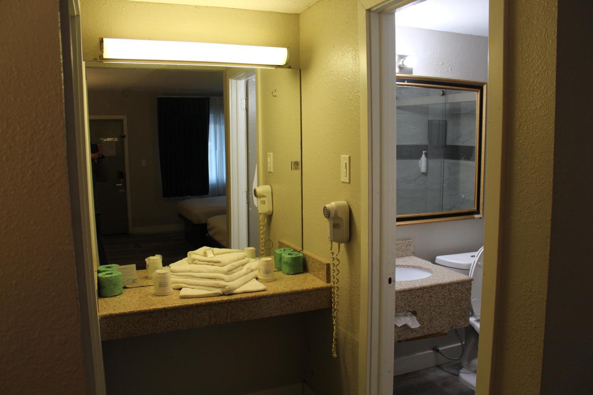 Days Inn By Wyndham Wrightstown Mcguire Afb Bordentown Kültér fotó