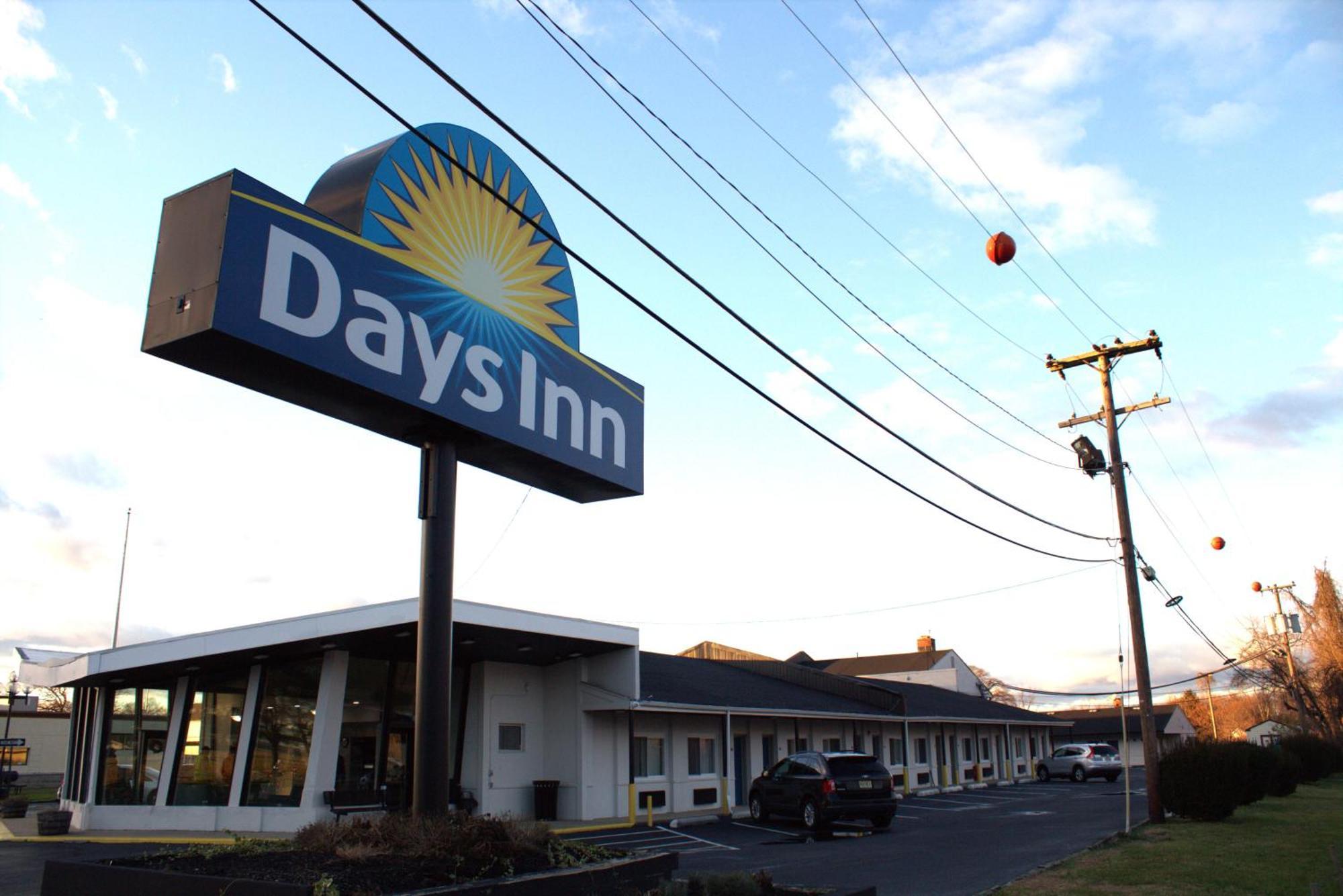 Days Inn By Wyndham Wrightstown Mcguire Afb Bordentown Kültér fotó