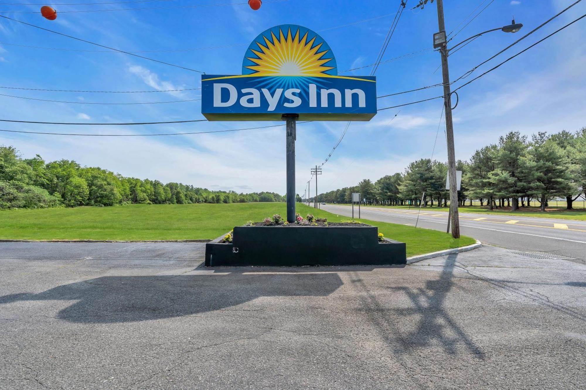 Days Inn By Wyndham Wrightstown Mcguire Afb Bordentown Kültér fotó