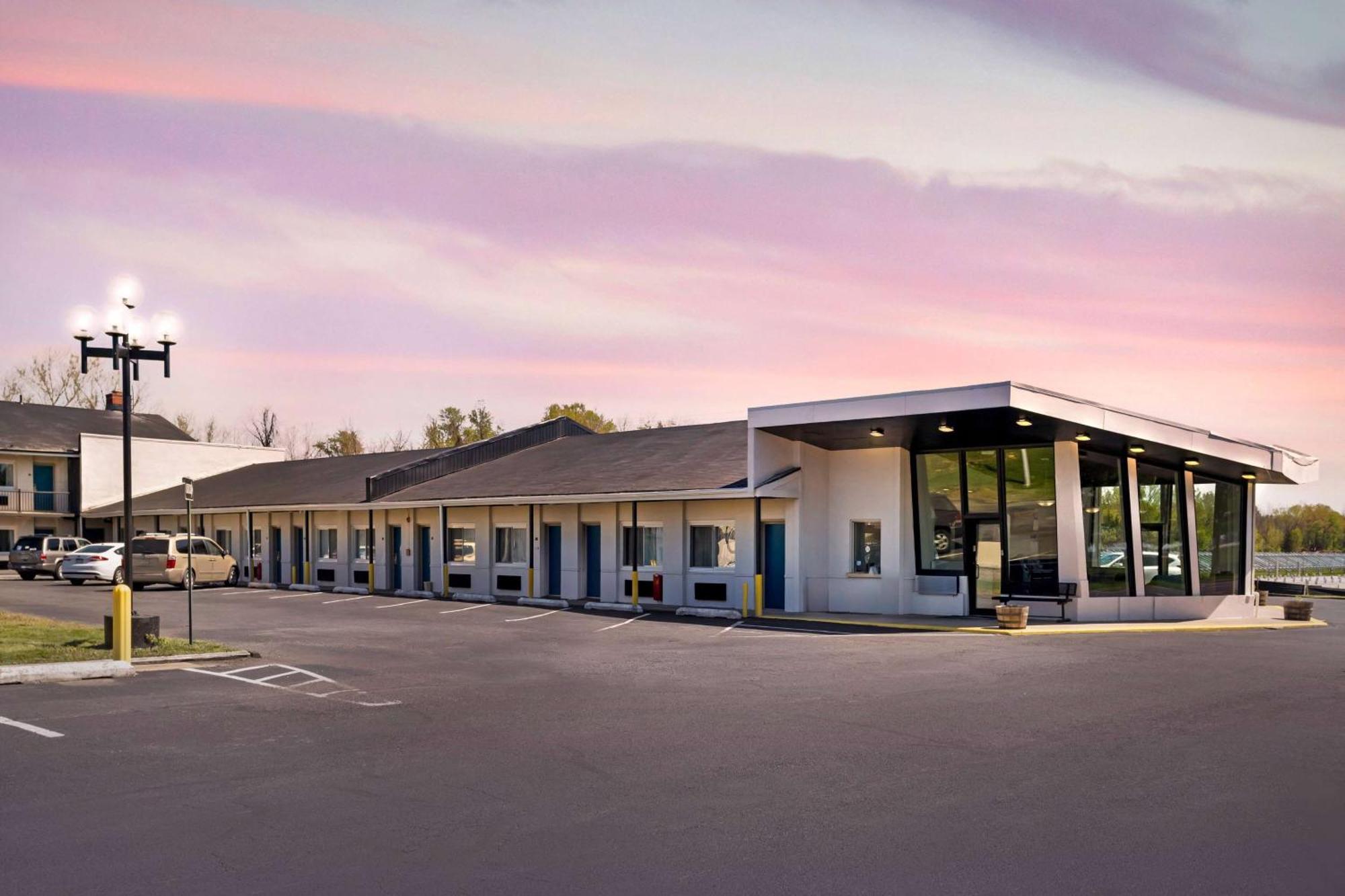 Days Inn By Wyndham Wrightstown Mcguire Afb Bordentown Kültér fotó